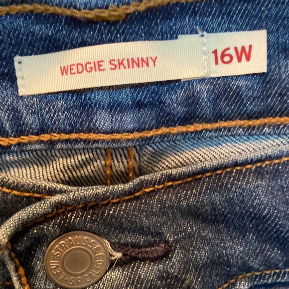 NWT womens 16 skinny wedgie jeans - Picture 4 of 9